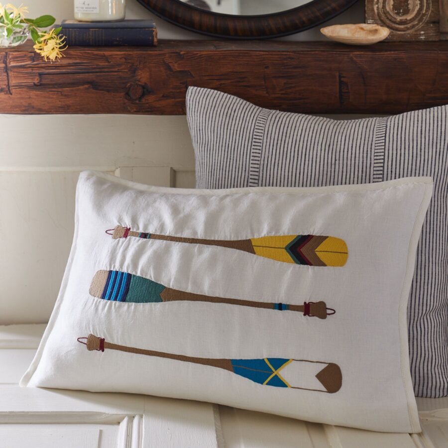 Paddles Bou Pillow