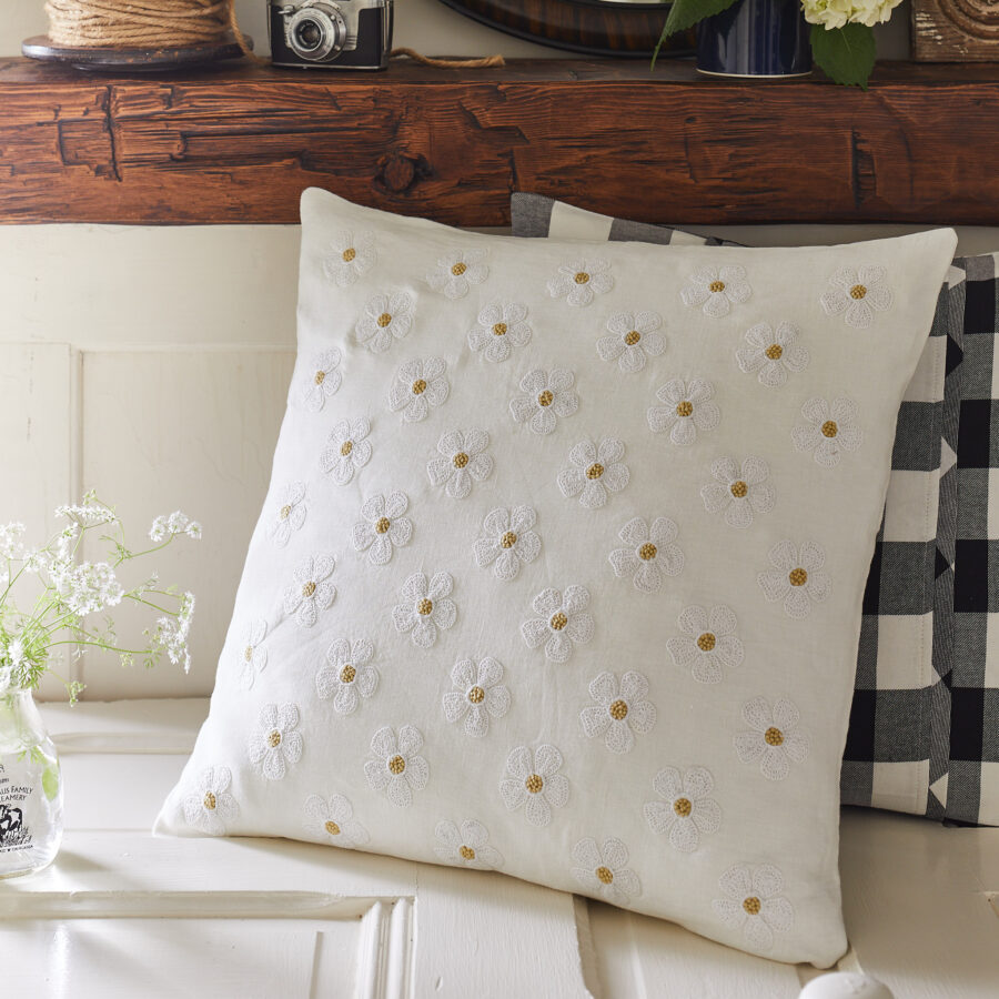 daisy chain pillow
