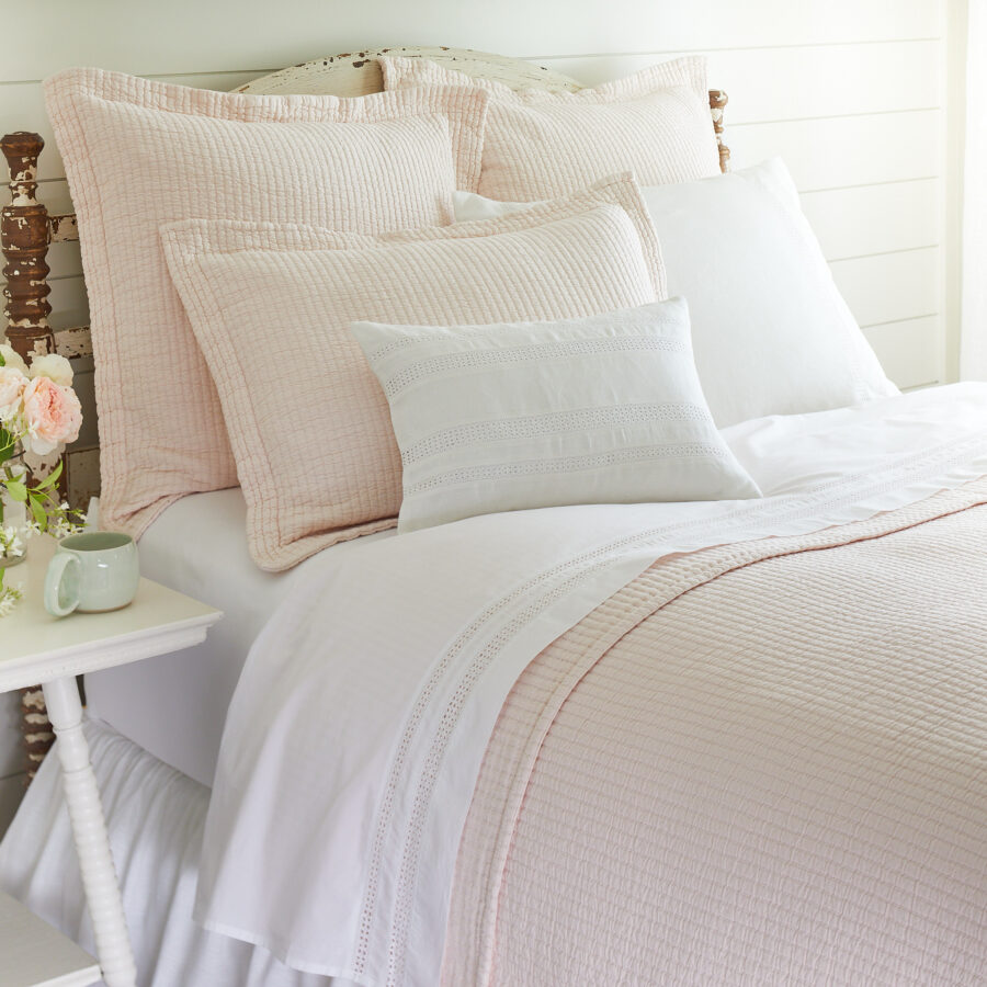 Petal Hudson Bed
