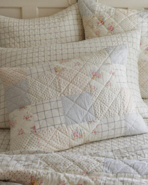 Clovelly Standard Pillow