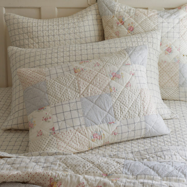 Clovelly Standard Pillow