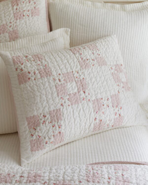 Molly Standard Sham